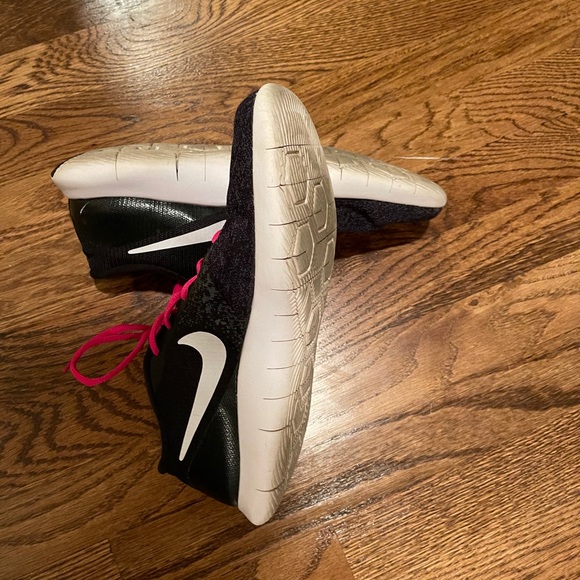 Nike Flex Contact Running Shoes - Picture 6 of 6